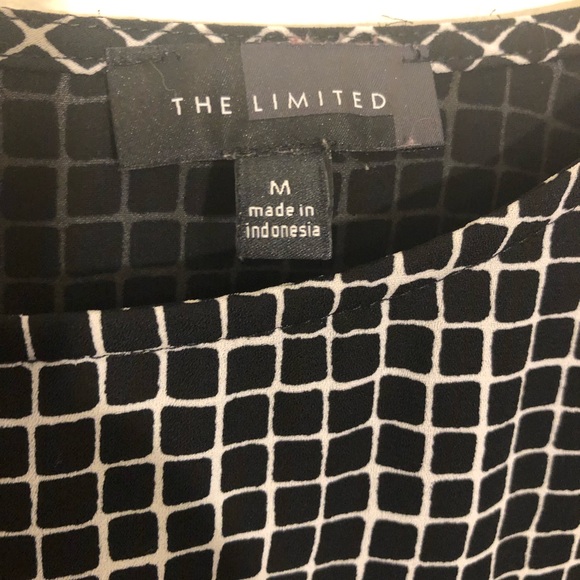 Womens the limited top size medium ( free with purchase) - Picture 3 of 12